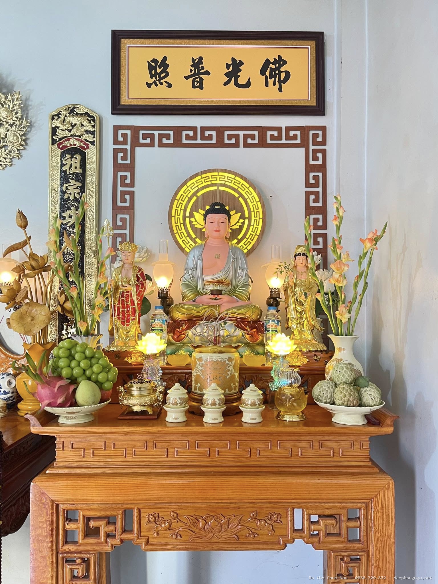 Mẫu Bàn Thờ Gỗ Gõ Đẹp Đơn Giản, Hiện Đại Giá Rẻ - Bàn Thờ Chung Cư